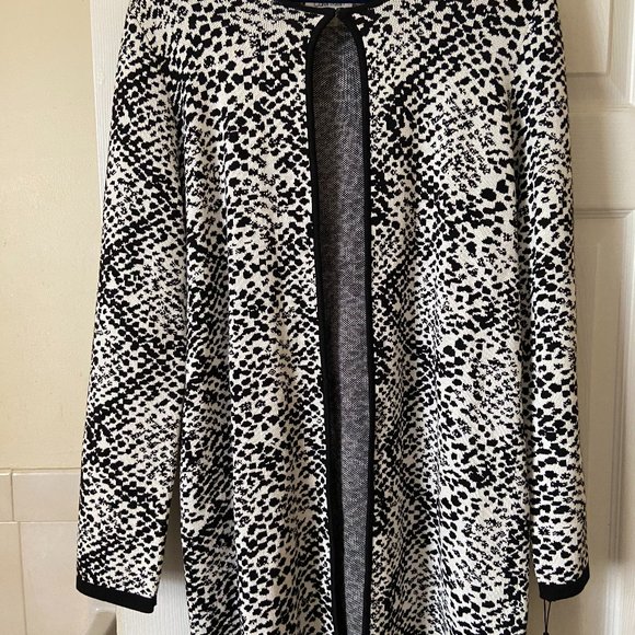 Calvin Klein Snow Leopard Print Duster - SIZE M $30 - Picture 1 of 5